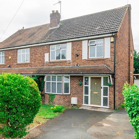Stunning Place, Close To Windsor & Heathrow & Private Parking Burnham  Extérieur photo