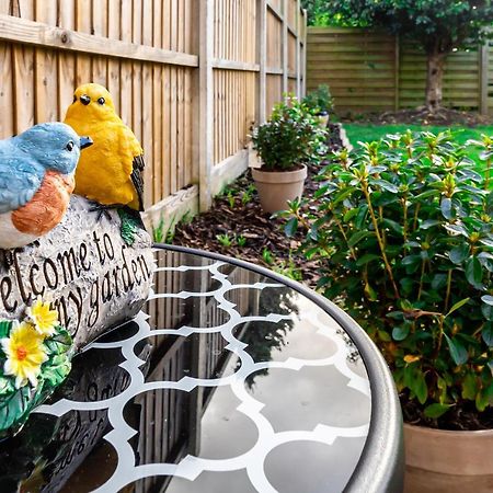 Stunning Place, Close To Windsor & Heathrow & Private Parking Burnham  Extérieur photo