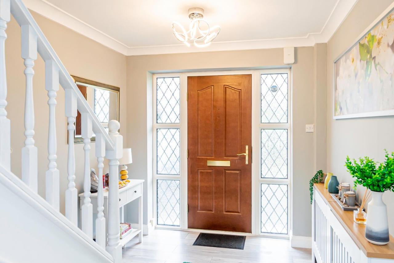 Stunning Place, Close To Windsor & Heathrow & Private Parking Burnham  Extérieur photo
